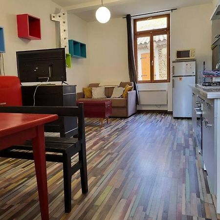 T2 Centre Village "Chez Clothilde" Remoulins Εξωτερικό φωτογραφία
