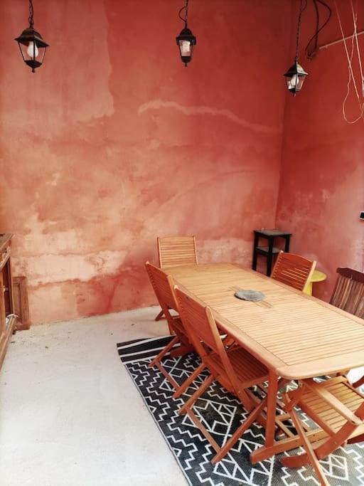 T2 Centre Village "Chez Clothilde" Remoulins Εξωτερικό φωτογραφία