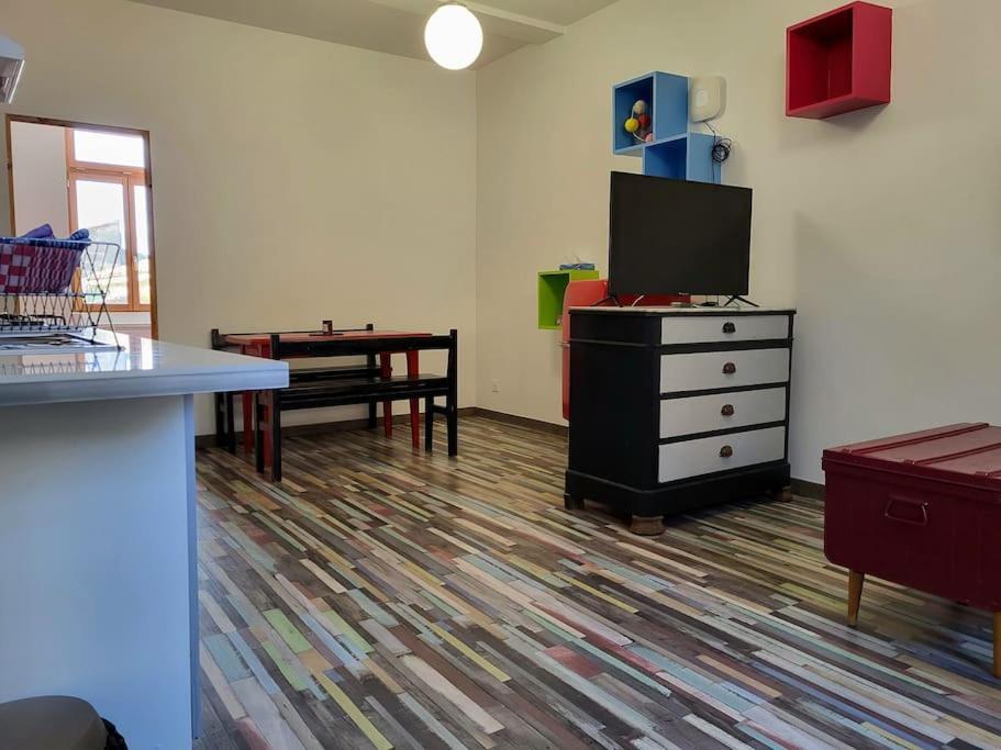 T2 Centre Village "Chez Clothilde" Remoulins Εξωτερικό φωτογραφία
